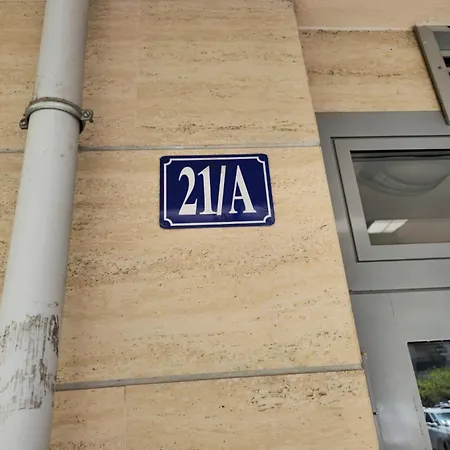 Kvart 35 Eur Apartament